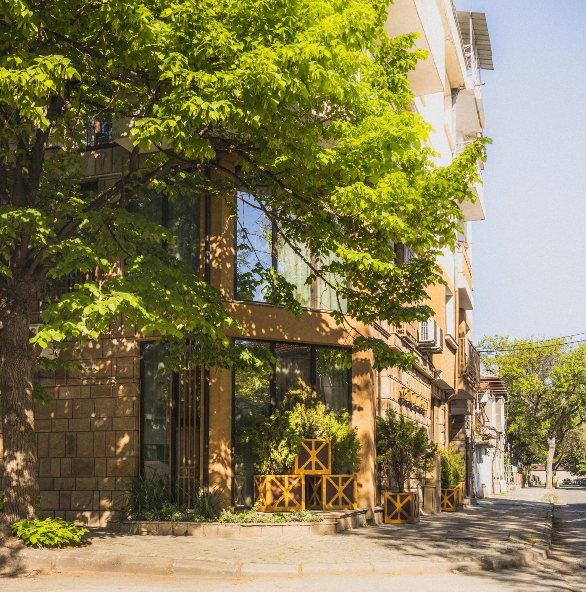 Hidden Bank: Golden Apartment พลอฟดิฟ ภายนอก รูปภาพ