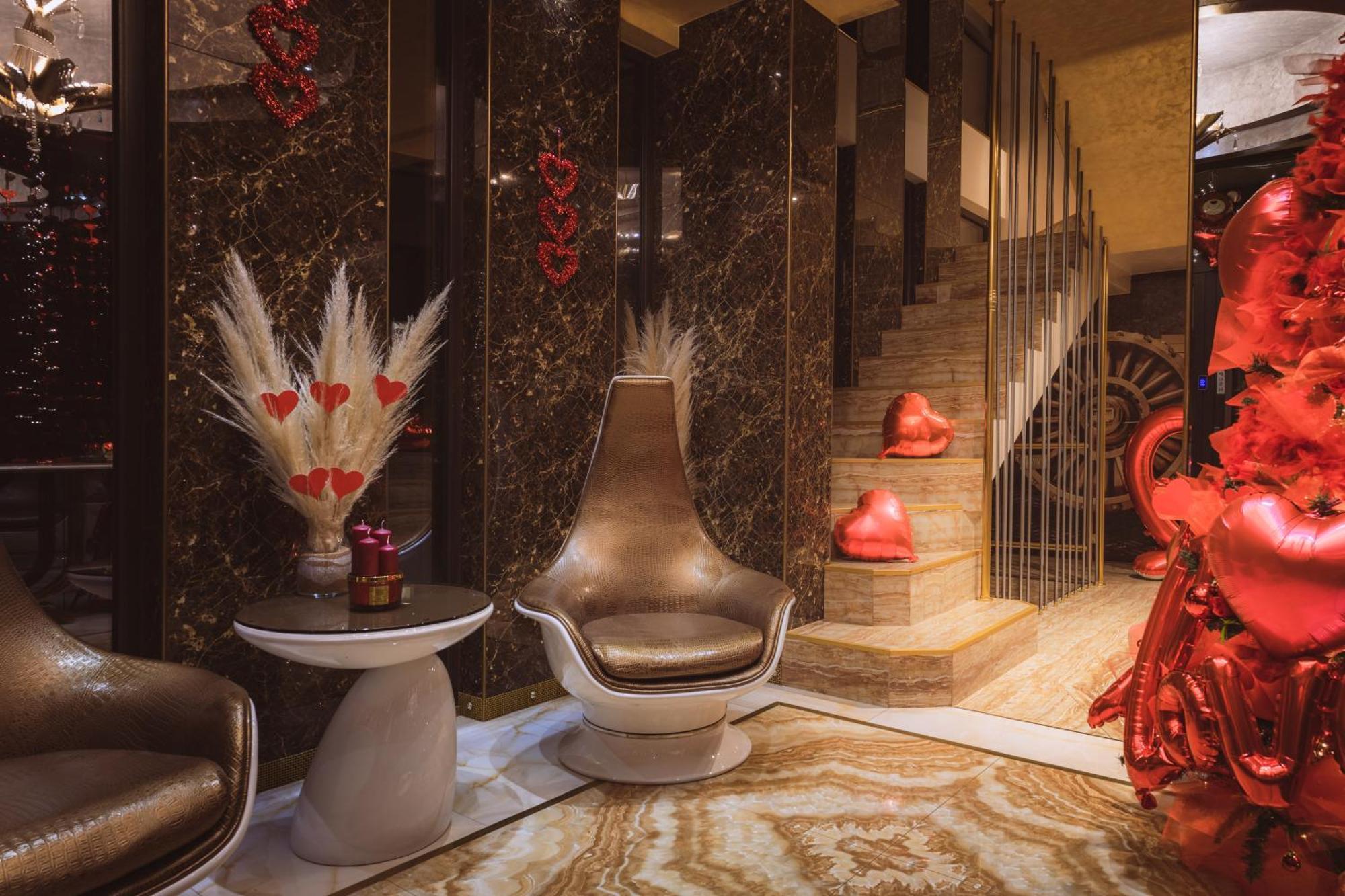 Hidden Bank: Golden Apartment พลอฟดิฟ ภายนอก รูปภาพ