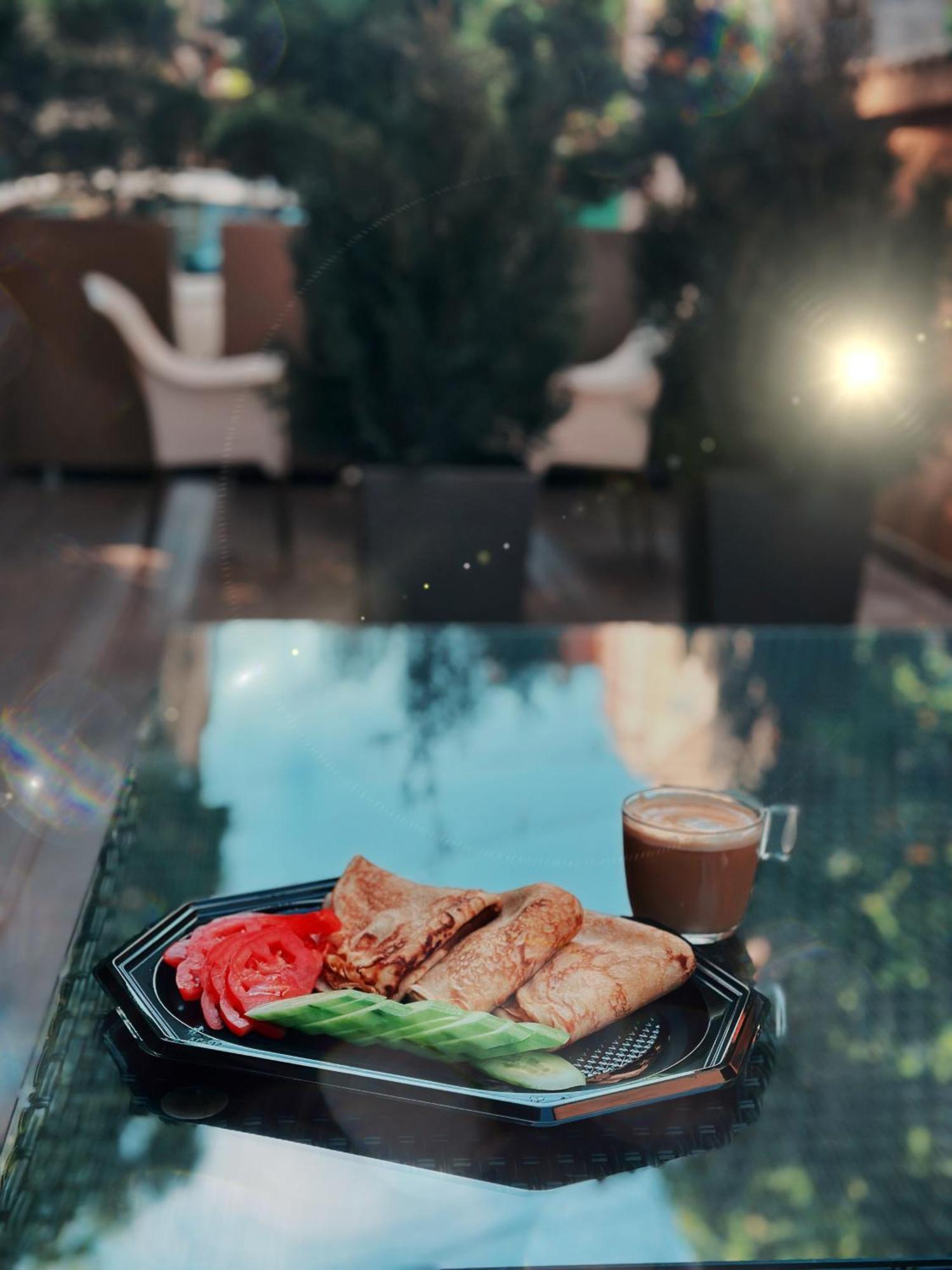 Hidden Bank: Golden Apartment พลอฟดิฟ ภายนอก รูปภาพ